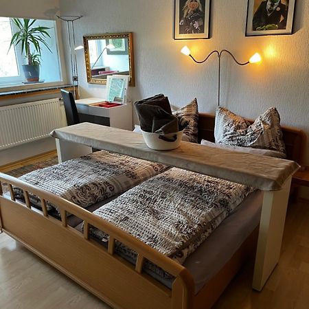 Gemuetliche, Ganze Wohnung In Ruhiger, Zentraler Lage Leverkusen Exteriér fotografie